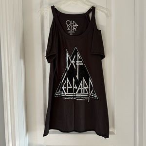 Chaser T-shirt. Open shoulders.